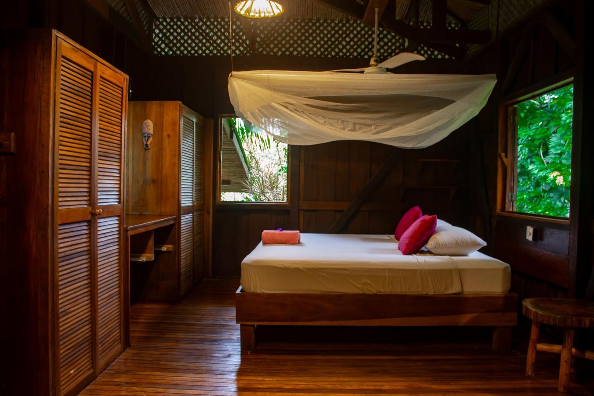 Casa Heliconia - Spacious, Big Garden, Close To The Beach Puerto Viejo de Talamanca Exterior photo